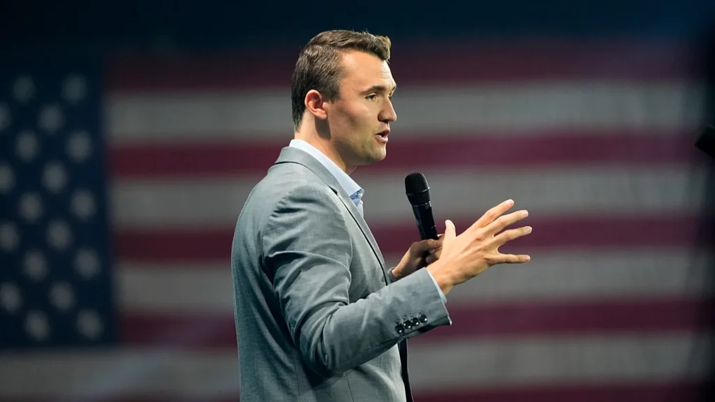 Asesinan a Charlie Kirk en la Utah Valley University